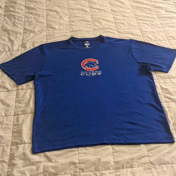 Chicago Cubs Athletic Tee - Picture 2 of 3